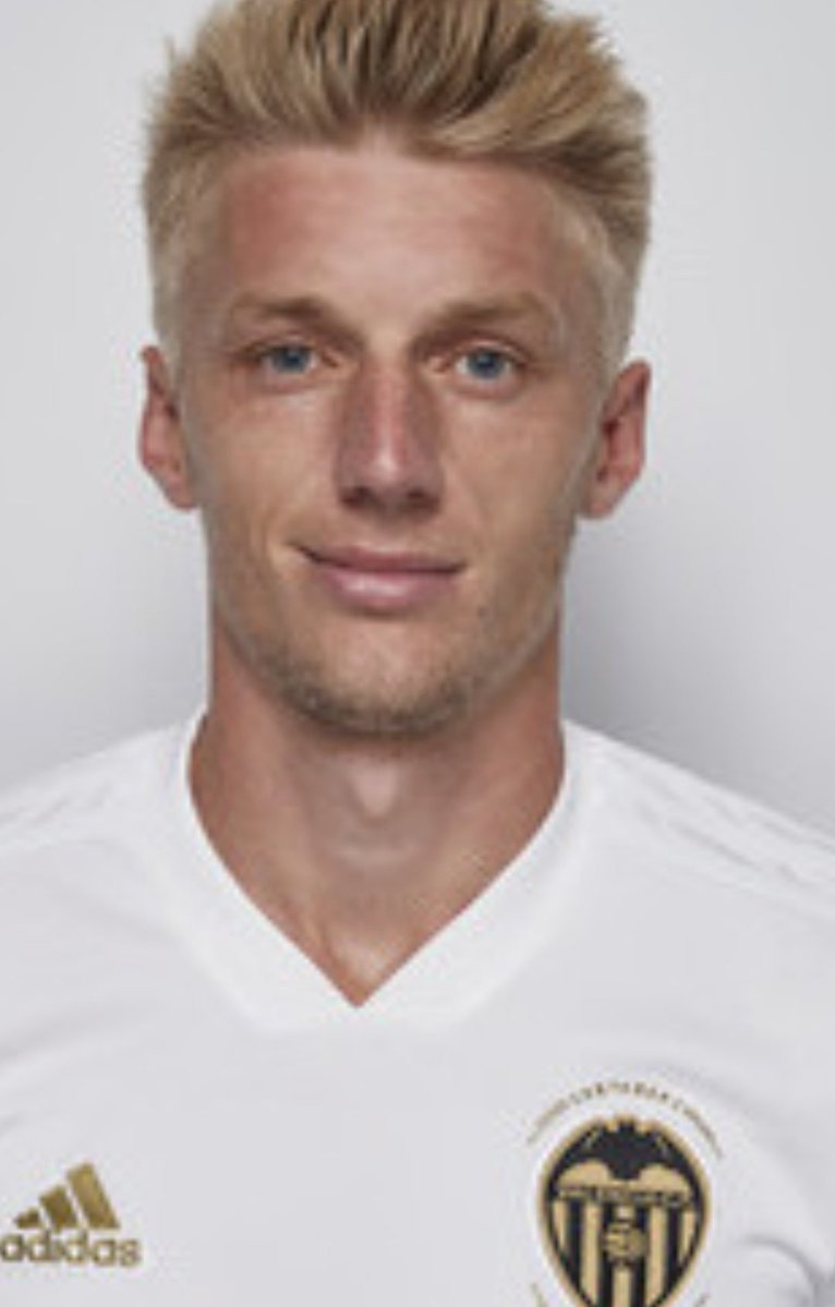 Alejandro tweet media