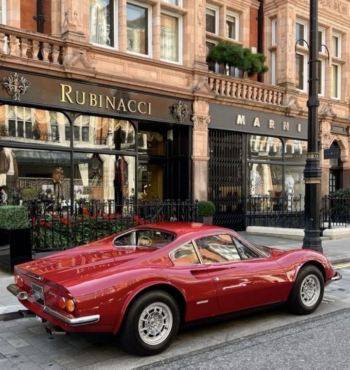 Retromania4ever's tweet image. ✅⬜🟥 #Ferrari 246 GT