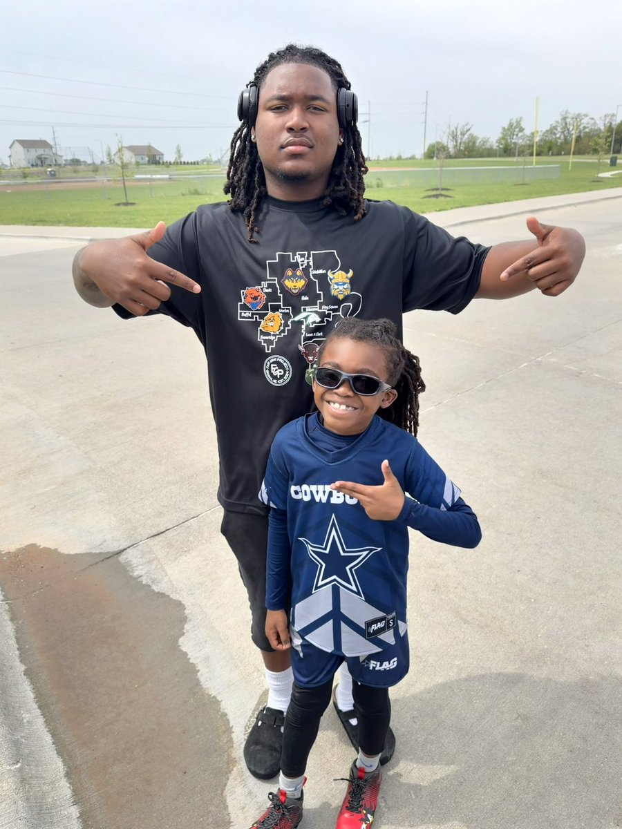 BrysonLeFlore's tweet image. Big shoutout to my big cuzzzzzo @SageTooShifty for coming to my game today‼️ Y’all know I had to show that “IM HIM” 💯 #nfl #nflflag #flag #flagfootball #touchdown