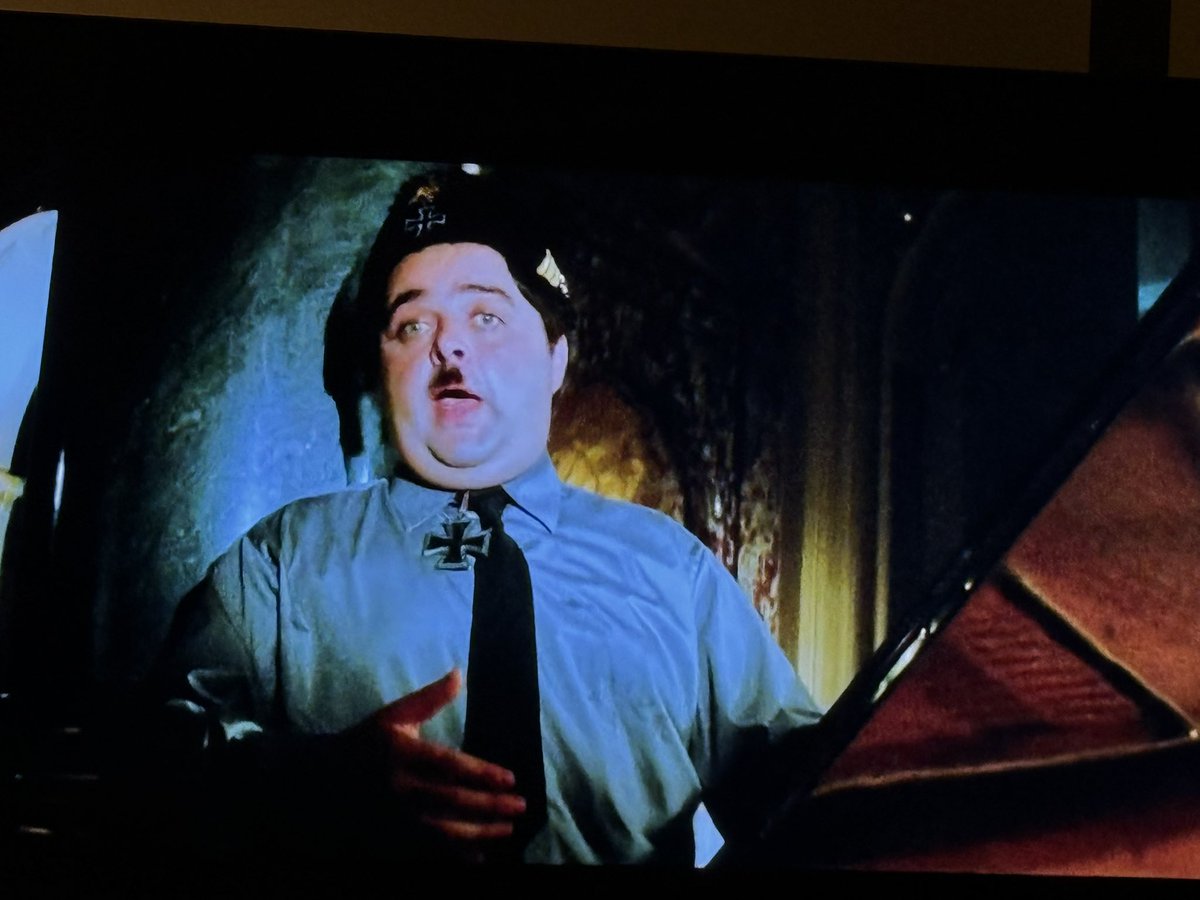 ColmantSebasti1's tweet image. « et toi non plus tu n’as pas changé! »
🎶 
#frida