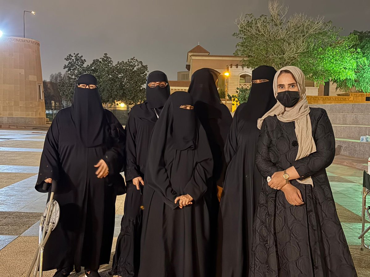 خلف الصقير tweet media