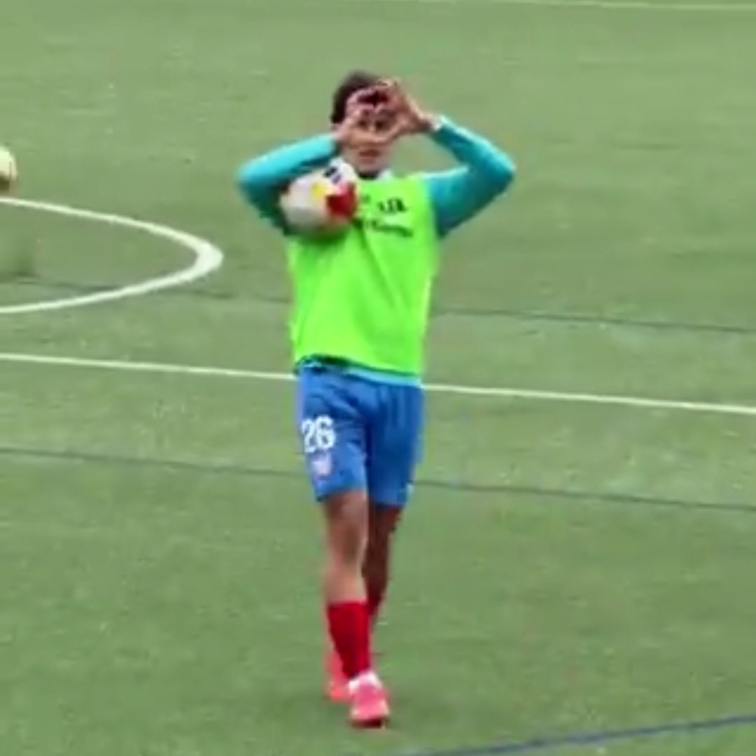 esteponazo tweet media