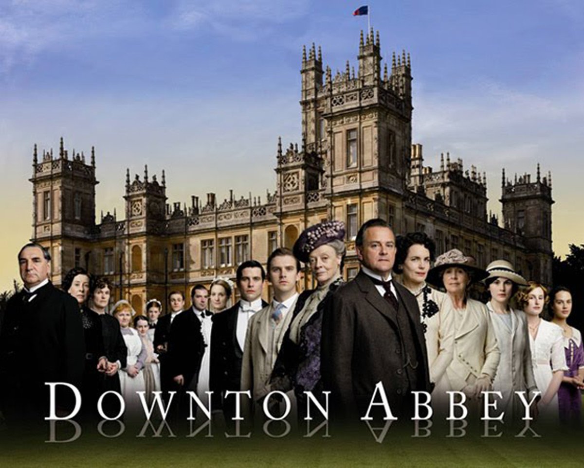 oceanosdetiemp's tweet image. DOWNTON ABBEY

Serie de tacitas que viene genial para practicar inglés, y nos pone de manifiesto la pedantería, el snobismos y las intrigas de la alta clase británica, una clase clase que se va desmoronando con el paso del tiempo.

gafapastico.blogspot.com/2018/07/downto…

#serie #downtonabbey