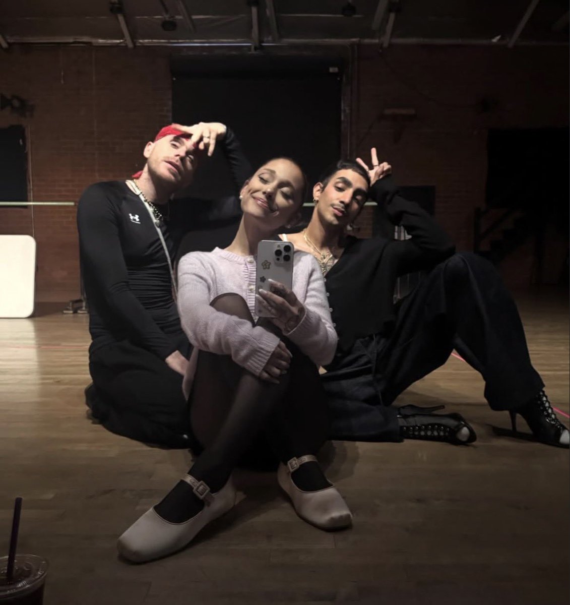 nini ꕤ is seeing ari 2x tweet media