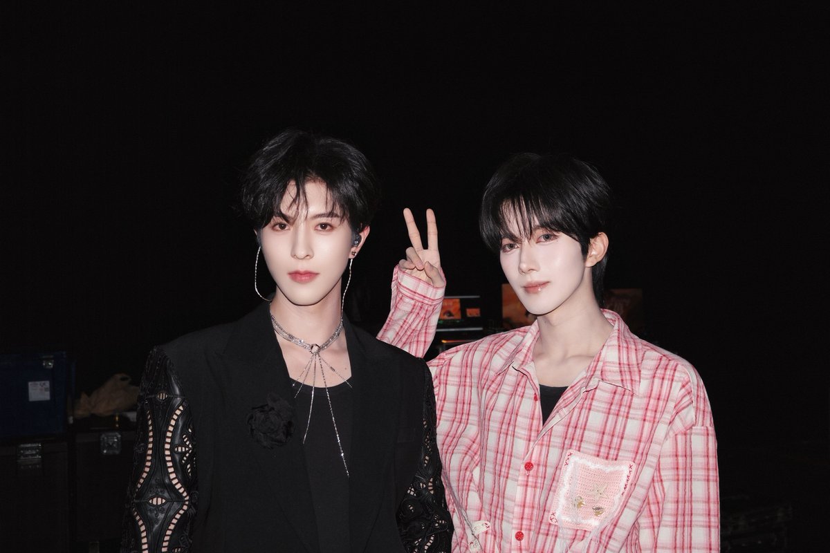 0rangeFair's tweet photo. 260426

#XingQiu #EliotHuang #KipukaQiu #HuangXing #QiuDingjie #XYQQJ #黄星 #邱鼎杰 https://t.co/uAattcO6ZX