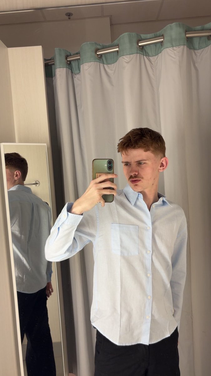 Léo tweet media