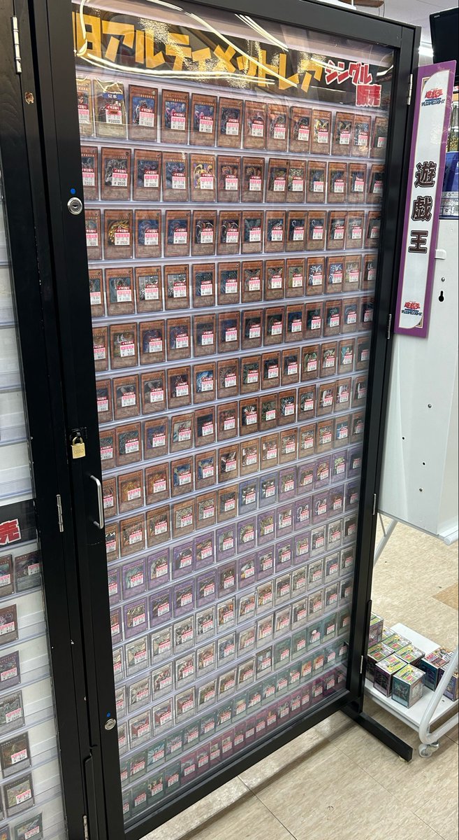 無いものはしょうがないので空いていたレリーフの売り場を埋めて、QCCP