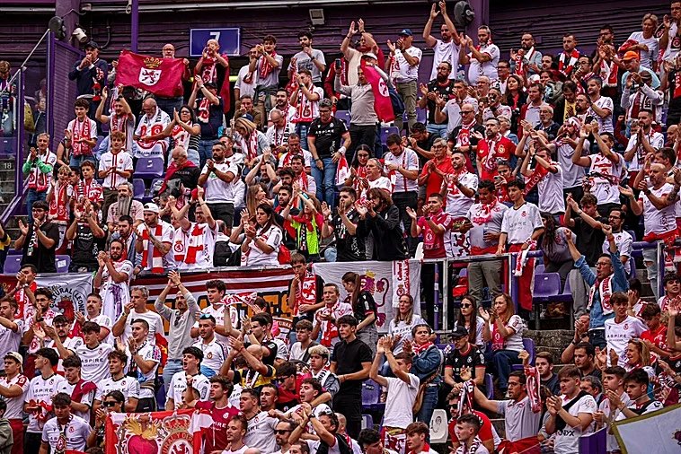 Bueno, mi gente, hasta aquí hemos llegado. 

SE ACABÓ.

Pero da igual. Aquí seguiremos.

Aúpa Cultu.