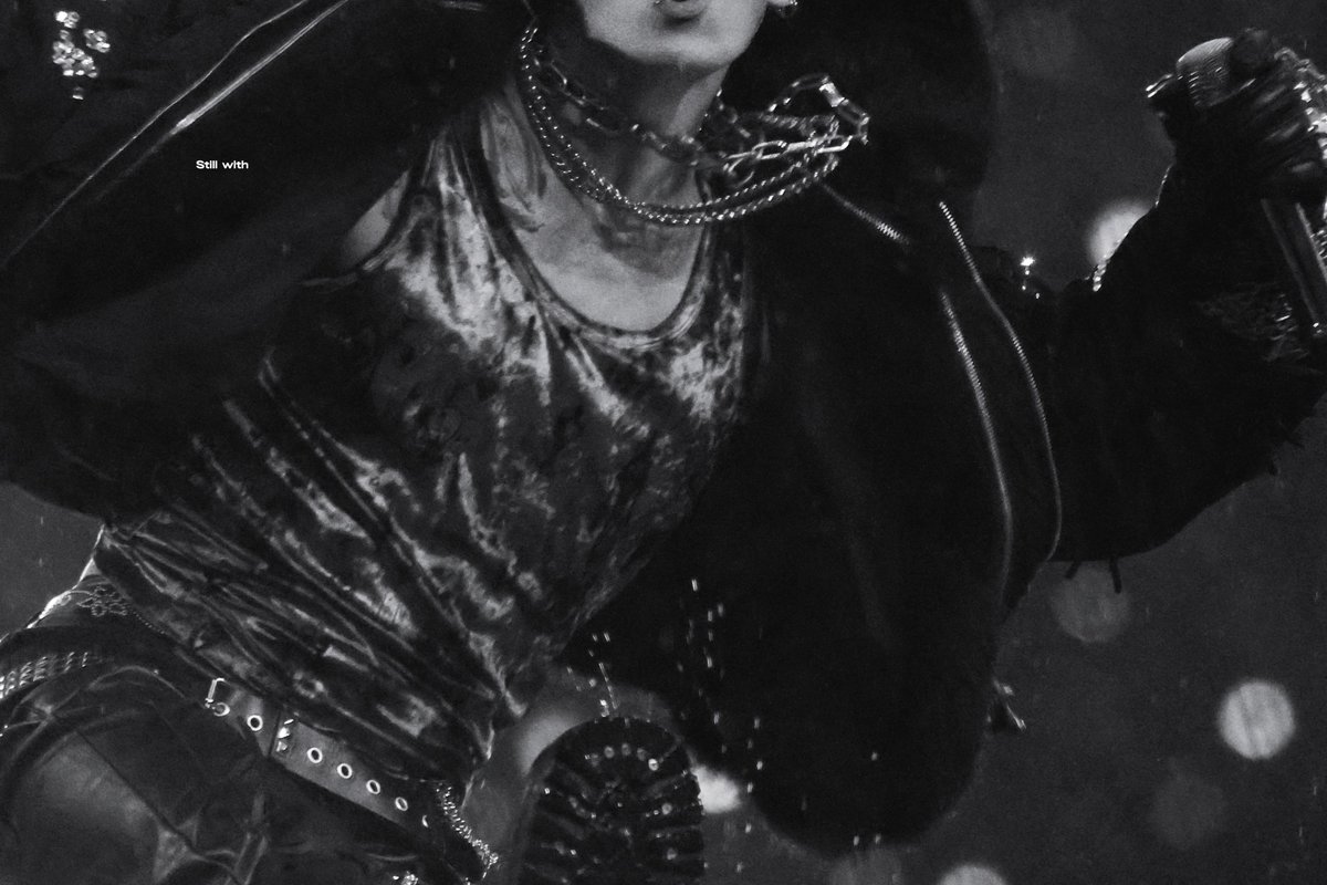 Still with tweet media