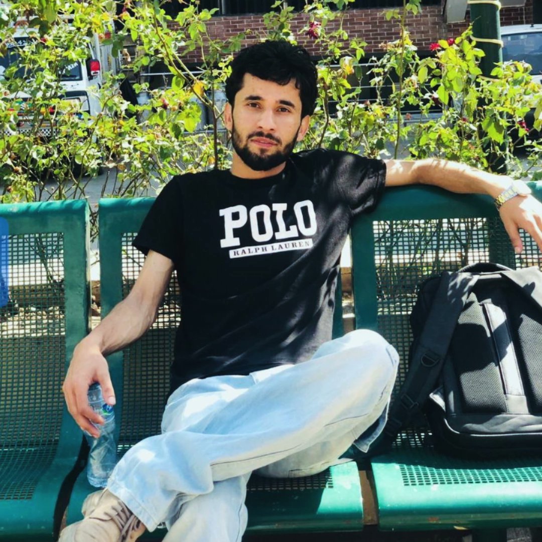 mehdikhokhar71's tweet image. کہنے کے لیے ہم بھی زباں رکھتے ہیں لیکن
یہ ظرف ہمارا ہے کہ ہم کچھ نہیں کہتے

صدیق فتح پوری🖤
#DP #islamabad #G13