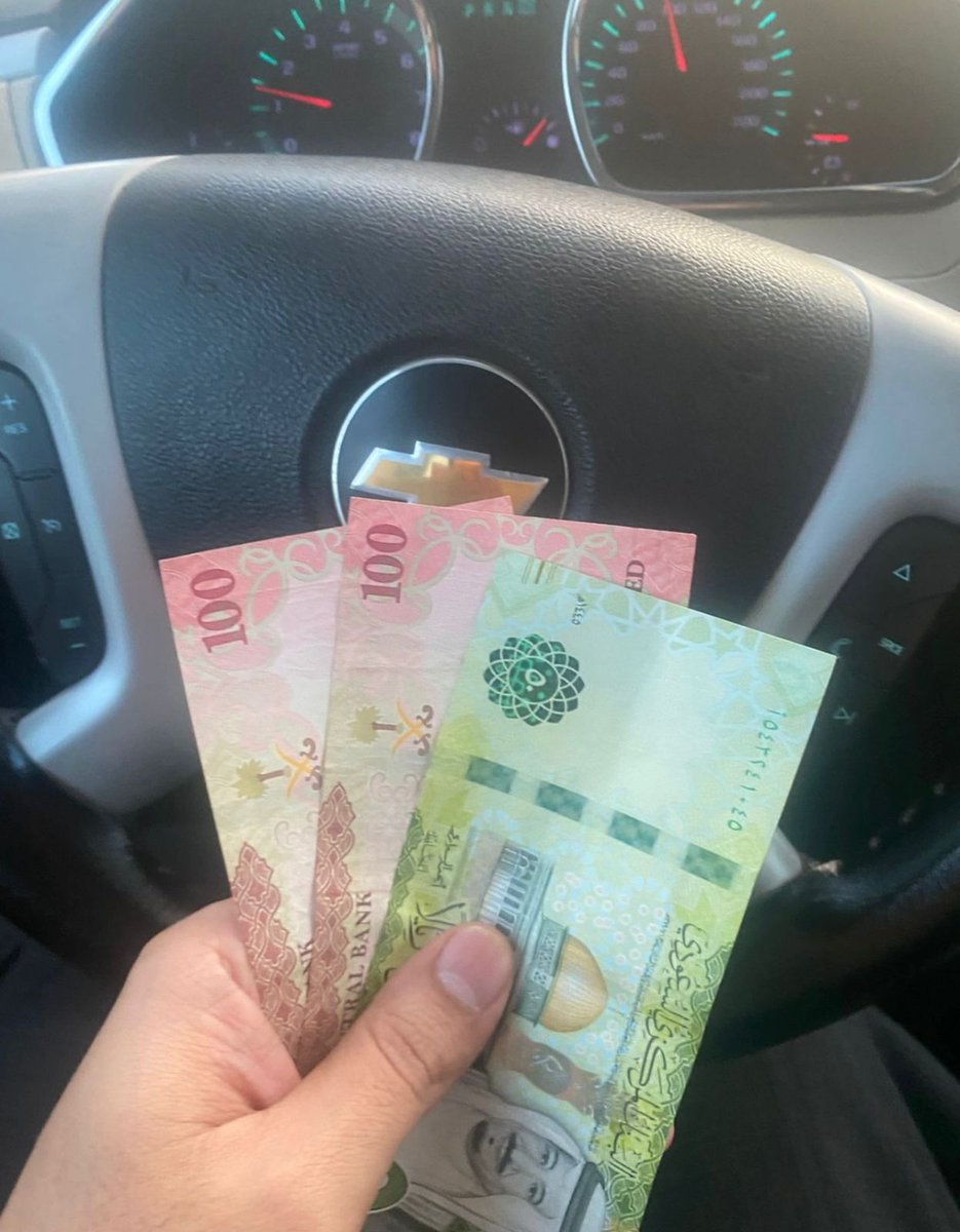 Lyle Emily tweet media