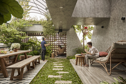 4AAAAart's tweet photo. Yoga House by Cát Môc Group

Vietnam 🇻🇳 https://t.co/kX9Q1SkKgS