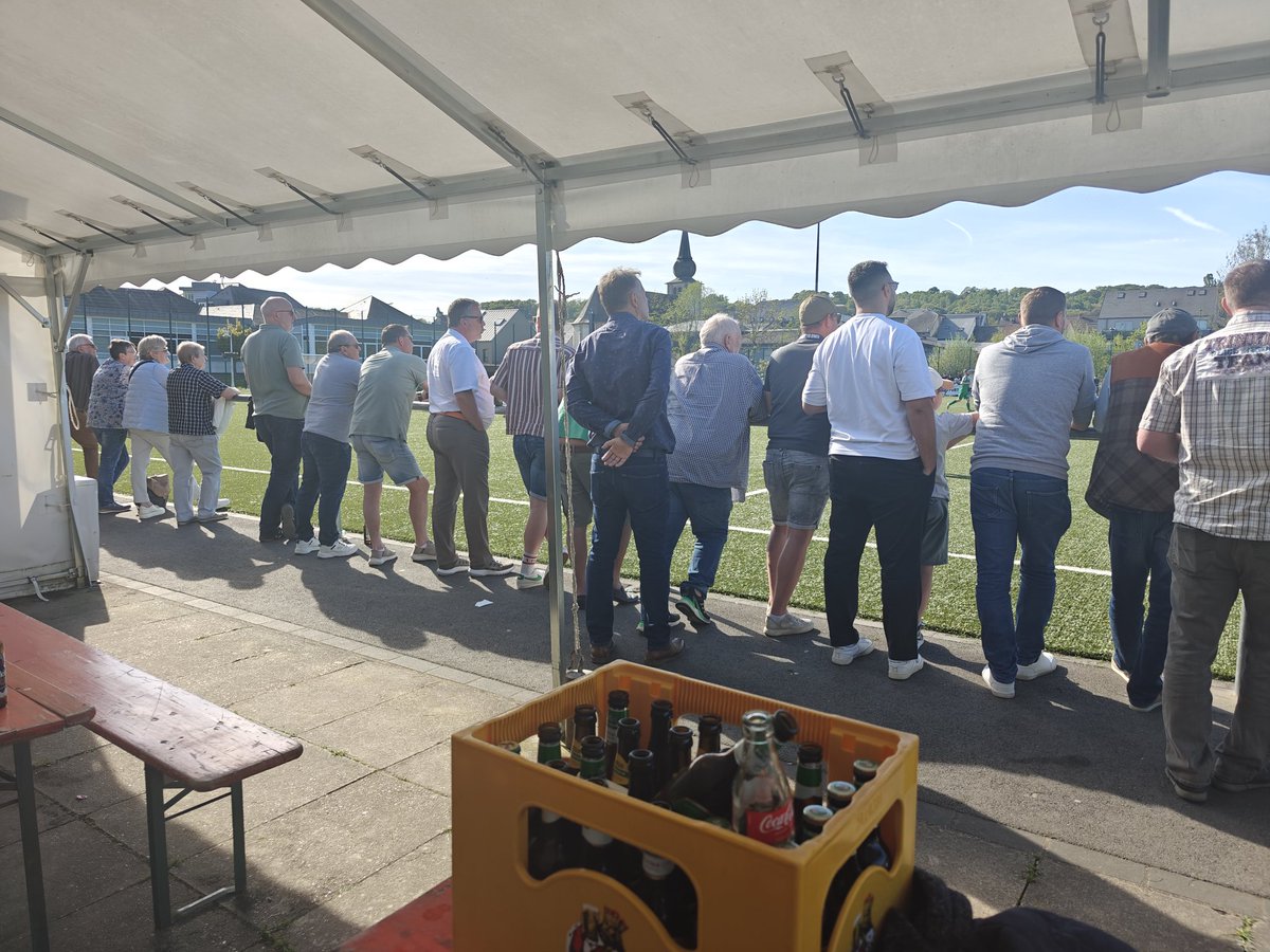 footbalux's tweet image. 📅 Sun 26th Apr 2026
⚽️ Match 7️⃣4️⃣ of 2025/26
🏟️ Terrain am Brill, Moutfort 🇱🇺
🏆 2.Div 2.Series
🆚 US Moutfort-Medingen vs FC Jeunesse Biwer
🎟️ €6
🔢 0-1
👥 ~250
🇱🇺🏟️ #94

2nd wins the battle of the top-2 to extend the end of the season!

#groundhopping #football #luxembourg