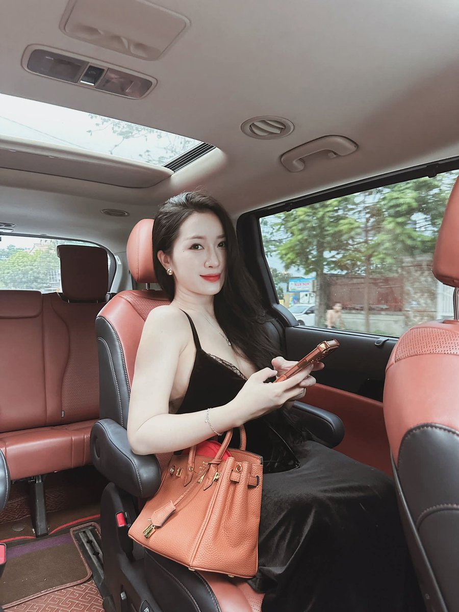 Diệp Lê tweet media
