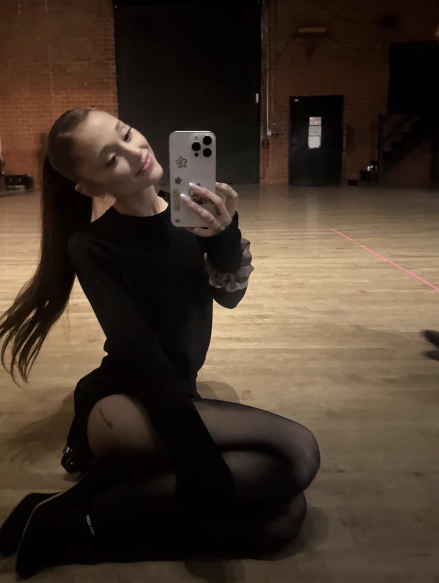 freya ˚☽˚.⋆ tweet media