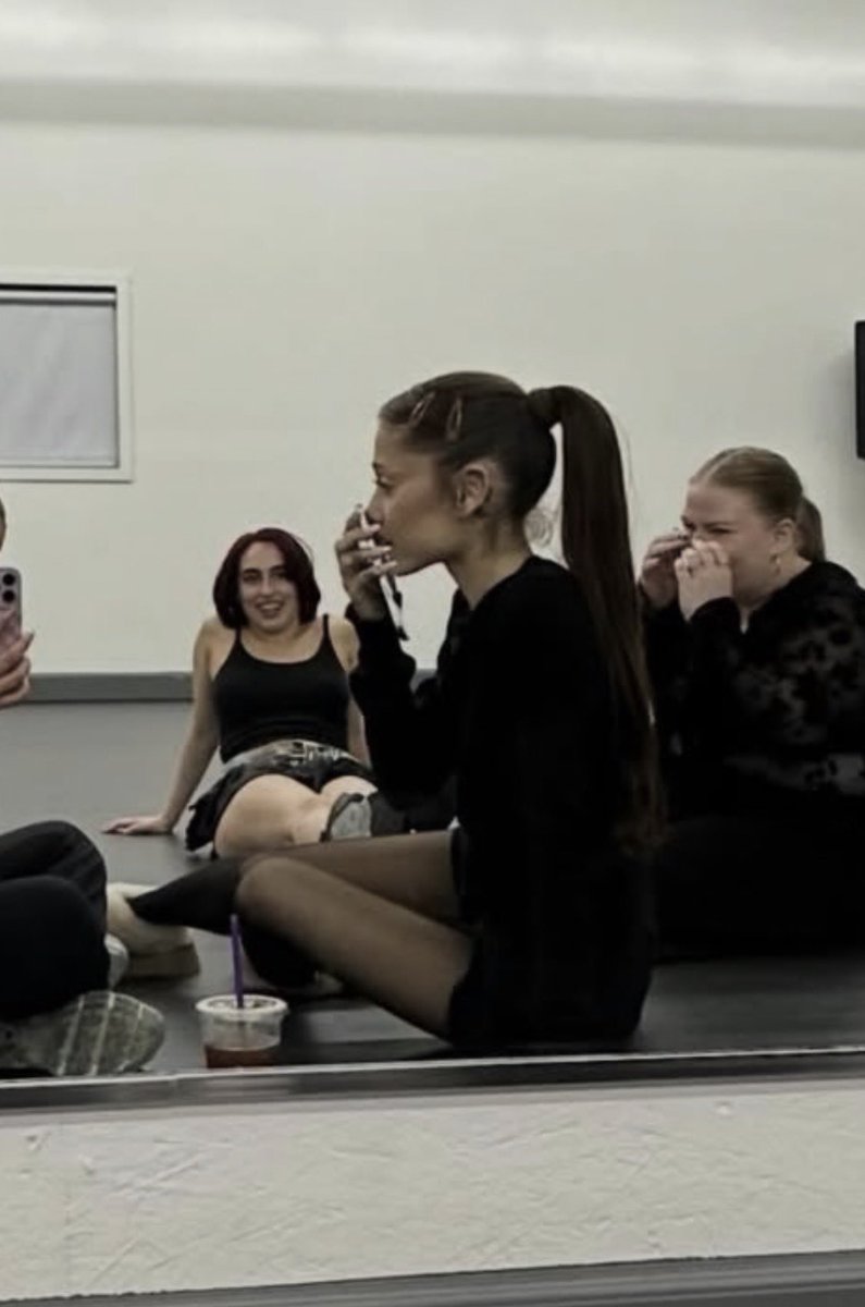 freya ˚☽˚.⋆ tweet media