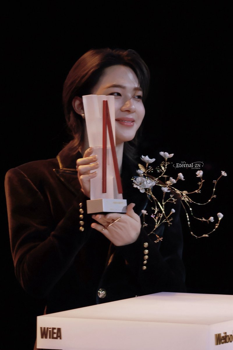 EternalZN's tweet photo. 最棒的你们🥰
@zee_pruk @CwrNew 

#WIEA2026xDMD
#WIEA国际娱乐盛典
#ZeeNuNew #ZeePruk #NuNew https://t.co/7EHSszybvV