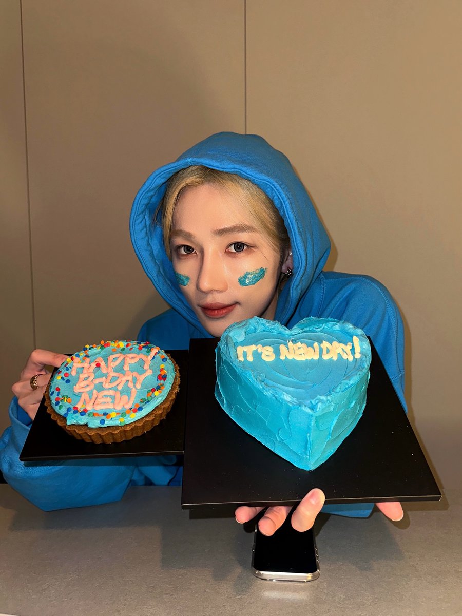 deobimom's tweet image. CHANHEE #NEW #뉴 IG 🐧📸

BLUE