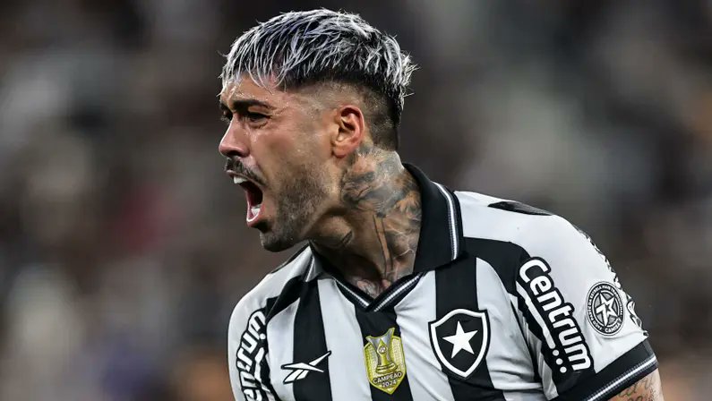 MuseuBFR's tweet photo. Tem todo direito de querer sair e o Botafogo também tem de usar como mercadoria. 

Não venha mudar a narrativa. Assume que não quis ficar e segue seu caminho.

Não foi o primeiro e não será o último. https://t.co/rUcqJArUIL