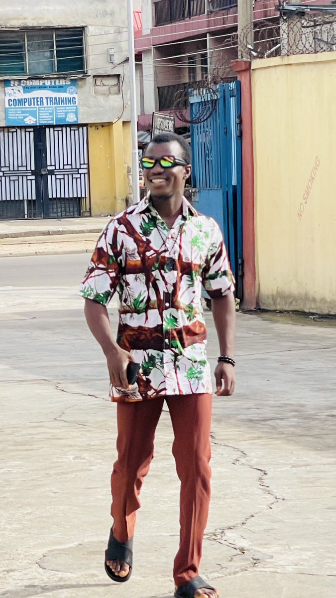 PASTORFunny1's tweet image. Happy blessed Sunday fans ✌️🙌🙏
#Newpost