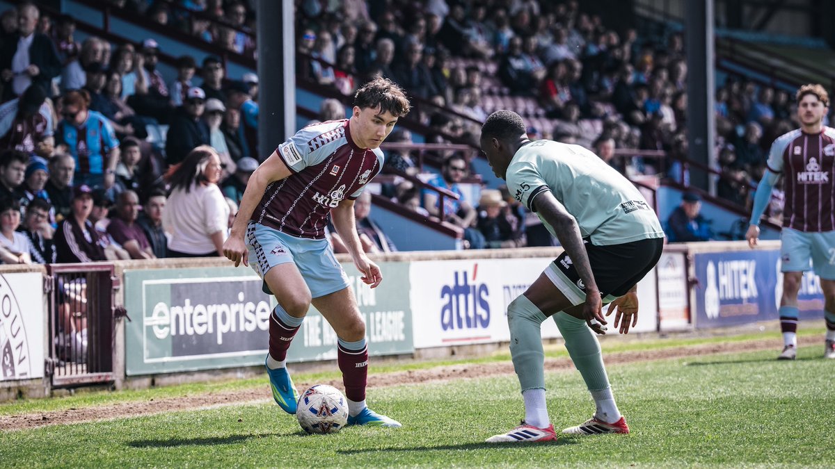 SUFCOfficial's tweet image. 📸 𝐆𝐀𝐋𝐋𝐄𝐑𝐘

Michael AC Braithwaite's images from the Iron's final league game of the season against Eastleigh 👉 scunthorpe-united.co.uk/news/2026/apri…

#UTI #IRON