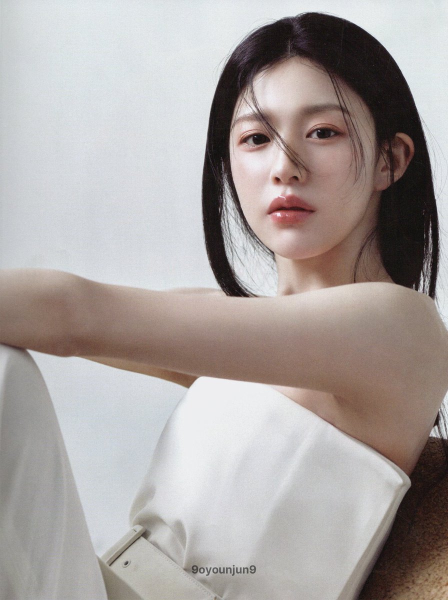 YOUNJUNG BASE tweet media