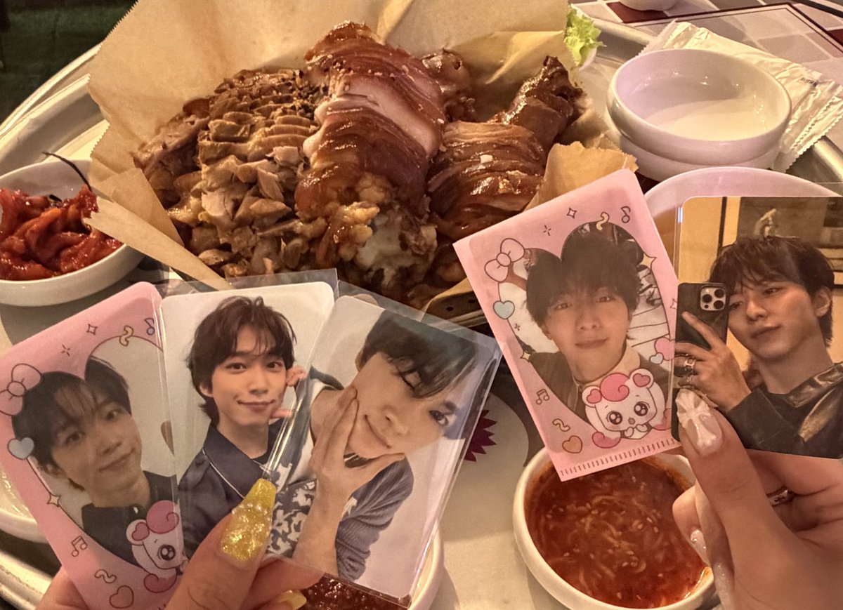 🎀히💖 tweet media