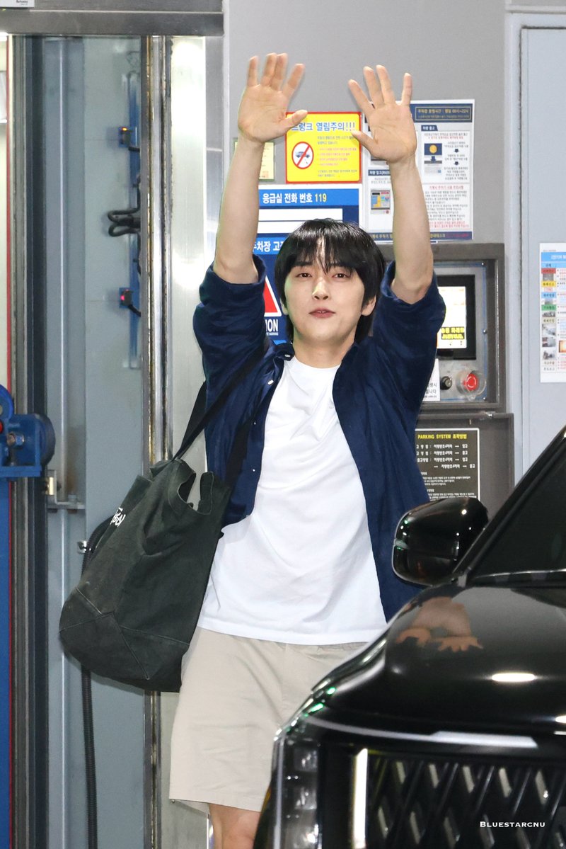 BlueStar☆CNU tweet media