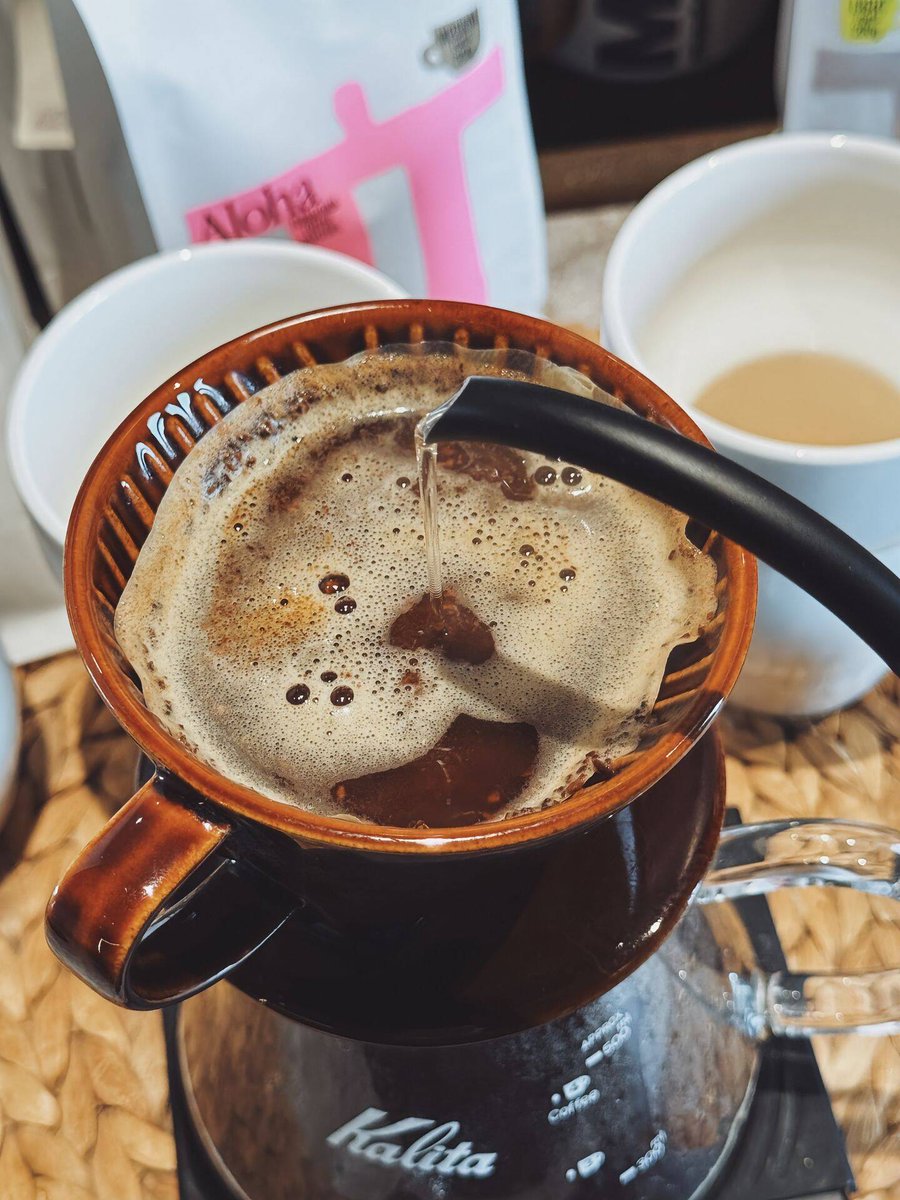 Fa_1tma's tweet image. Today’s coffee is a pour-over! ☕️ #coffee