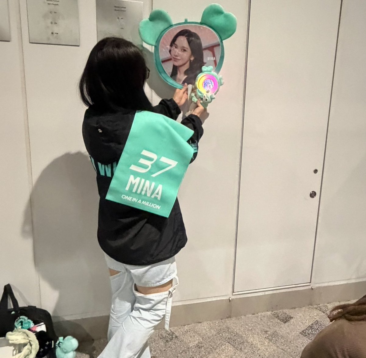 TWICE This is for 国立　追加公演

昨日と本日交換していただいた皆様ありがとうございました！🙇

２日間の公演でジョンヨンちゃんに心が揺らいでおります🤫
それくらい可愛すぎて動揺抑えられない、、

そしてまた今日もリファ行けなかった、🪮

#TWICE交換  #twice_thisisfor_world_tour_in_japan