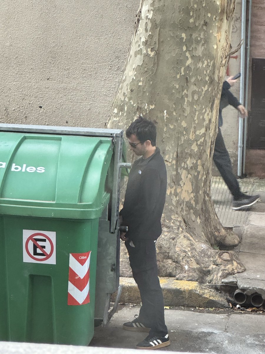 JACYNTDC's tweet image. #ChoCaPinto en Palermo 

No entienden Nada y a 2 pasos baños químicos en fin 
Circulen … Hate