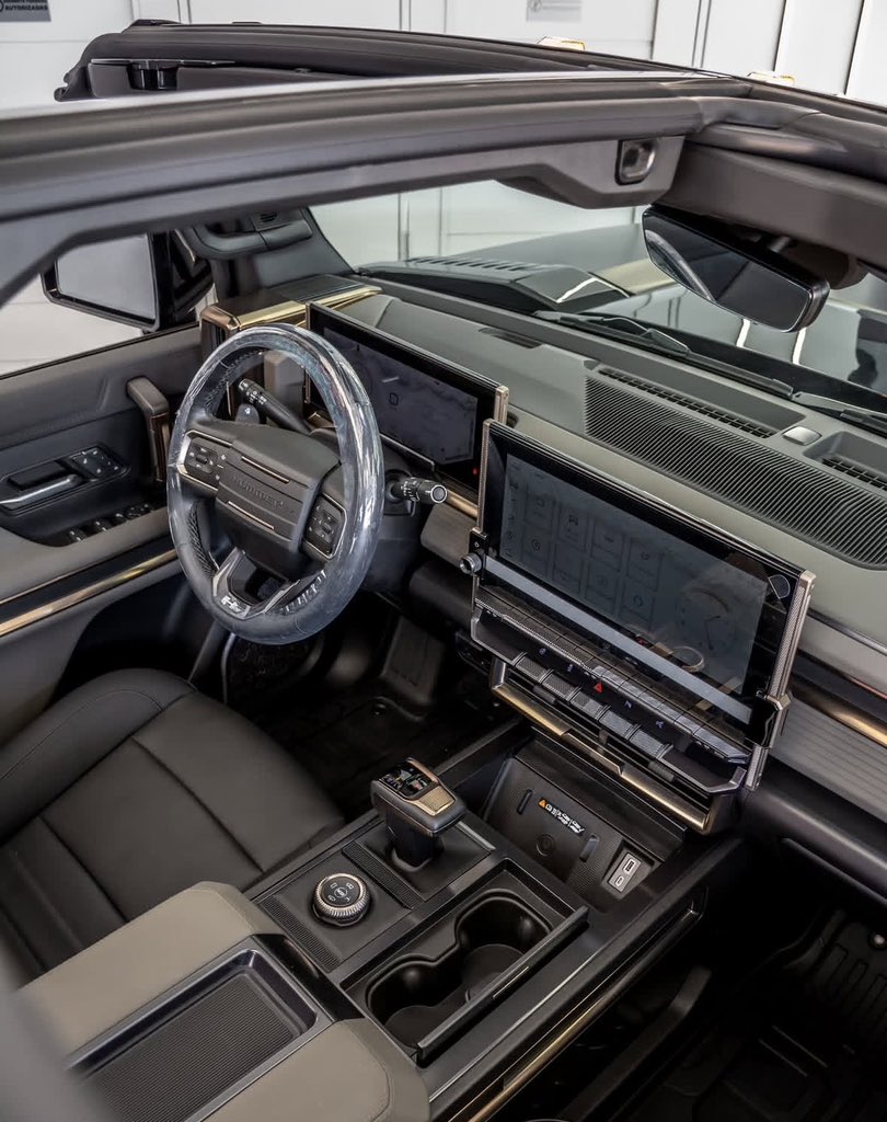 Auto Hail tweet media