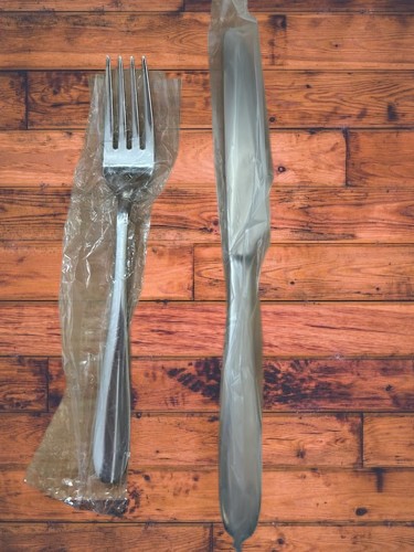 BitsFinds's tweet photo. Are you ready to impress your guests? The Eiubuie 40 #Flatware set offers unmatched quality in 18/0 stainless steel, all while remaining untouched in its original packaging.
Indulge yourself in luxury—make this stunning flatware yours!  https://t.co/9PDoyXjbgU @ebay 🥄🍴 https://t.co/4VOMimQH4n