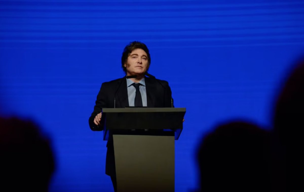 elojodelpoder's tweet image. #Milei busca instalar el debate por la #reforma política en el Congreso y piensa en la reelección

Con la figura de #Adorni en el centro de la polémica el #Gobierno despliega una estrategia territorial para ganarse a los #gobernadores
.
elojodelpoder.news/javier-milei-b…