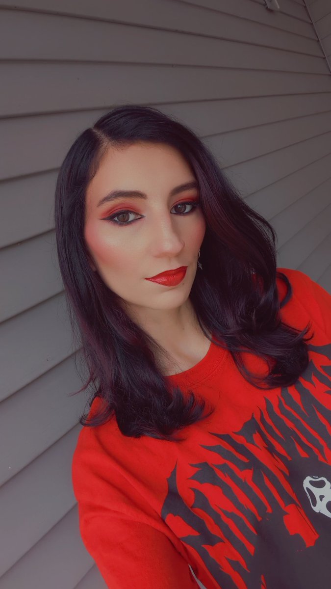 spookyycatt's tweet photo. It me ♥️ https://t.co/lAdTsNsOP4