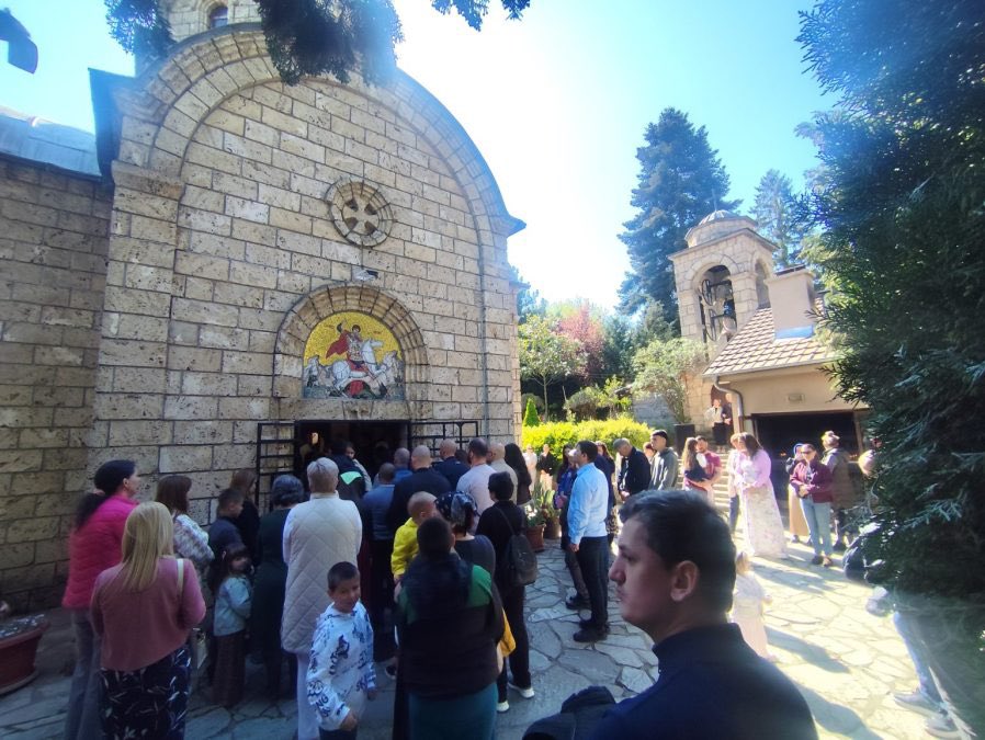 Dečani Monastery tweet media