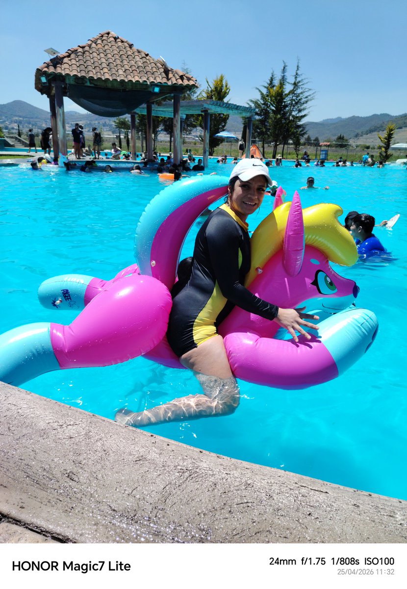 Coyo_Looner's tweet photo. Yesterday I debuted Sofi! People loved her at the pool! 🩷🩵💛
Thanks @HorseplayToys AND @axlegear99 Thank you for making this beautiful toy! 

AND Thanks to my friend @ZedTiger For achieving it!🥹🩵 https://t.co/5wXDpzlHhE