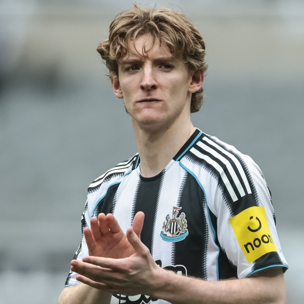 Stretford End tweet media