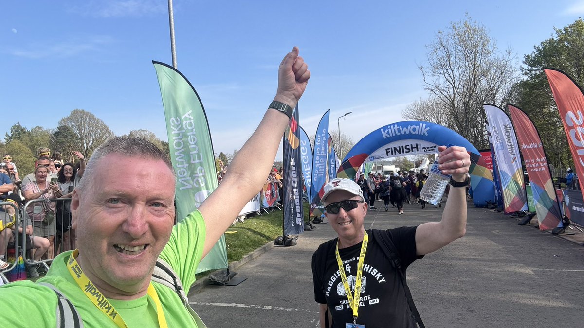 alistairgilli10's tweet image. All done thank god legs are throbbing time for a seat and well deserved beer or two #walk #walker #kiltwalk #glasgow