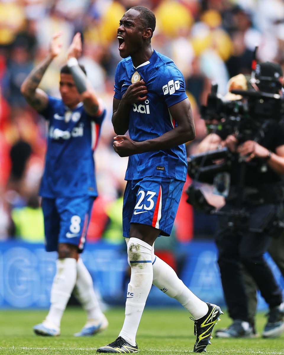 Emirates FA Cup tweet media