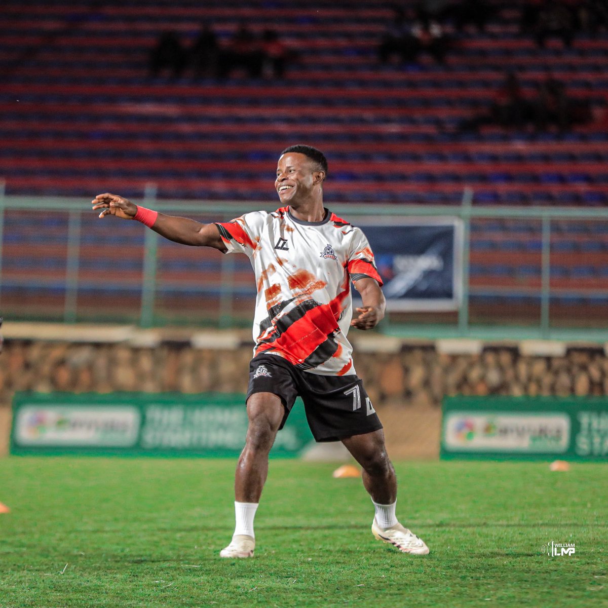 WILLIAM LMP tweet media