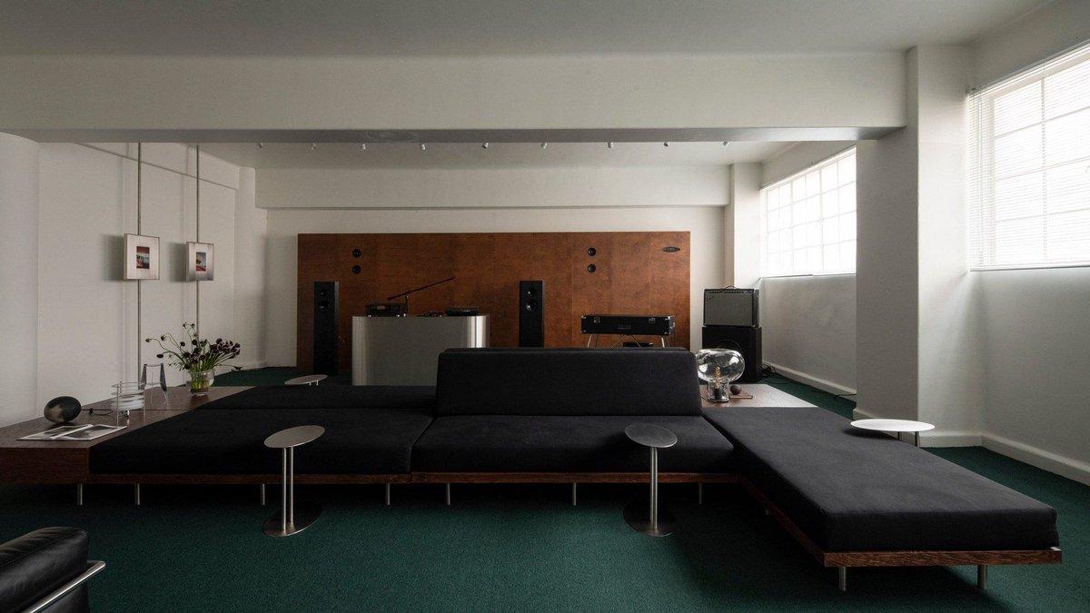 linear_magazine's tweet photo. Sonic dimensions https://t.co/Y8VGm9FSRw