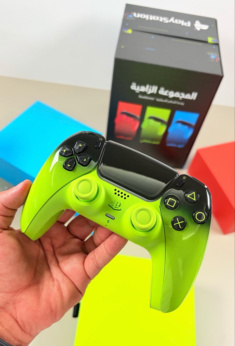 PainkillerQ8's tweet image. ايهما أجمل ؟! 🔴🔵🟢
#PlayStation #PS5