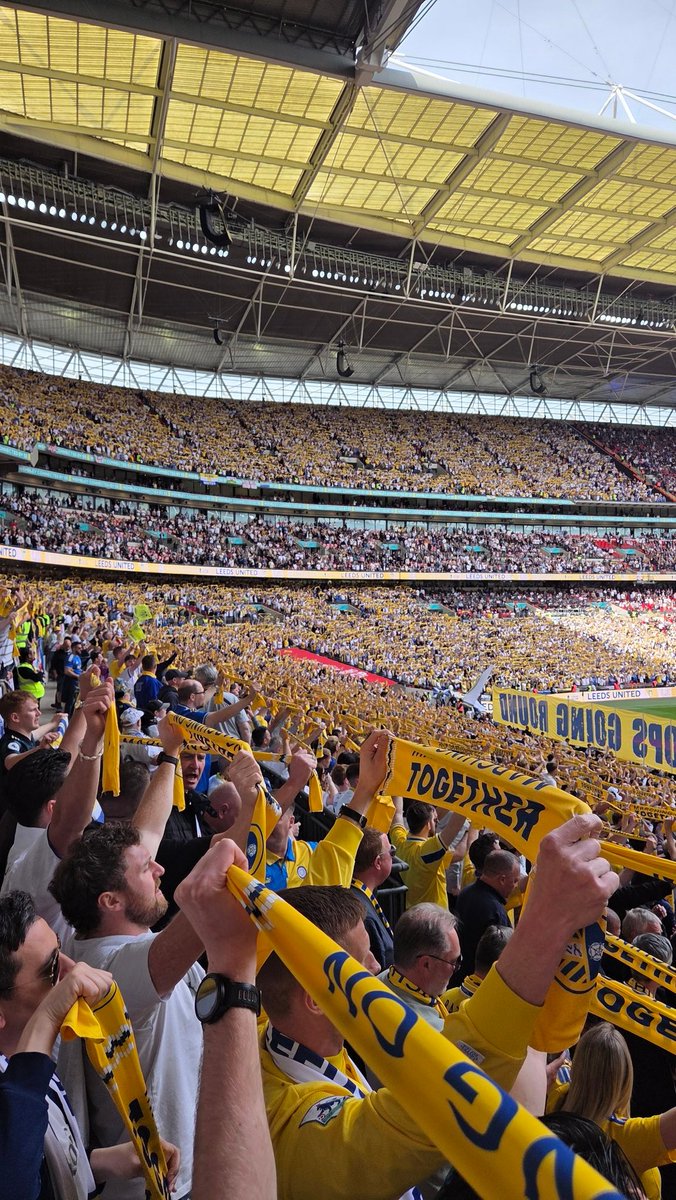 Leeds United Supporters Network tweet media