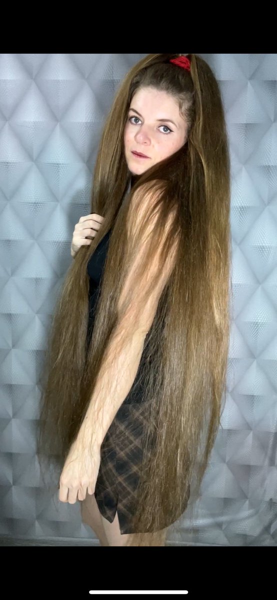 sofafetish's tweet image. New fetish video in my fansly #longhair #hairfetish #longhairfetish #hairvideo #fansly #fanslymodel #hairmodel