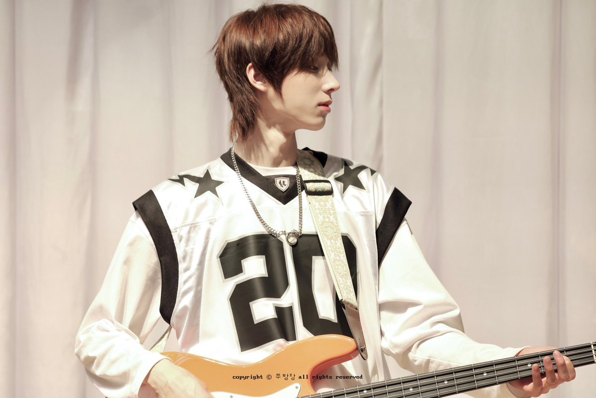 쭈방장🍜 tweet media