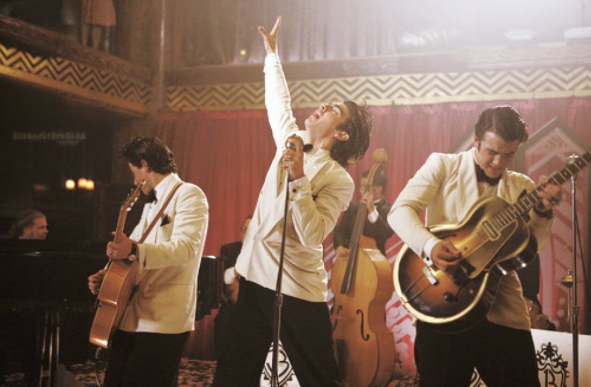 Cuando me borran la memoria pero eso significa que puedo ver el video de love bug por primera vez.