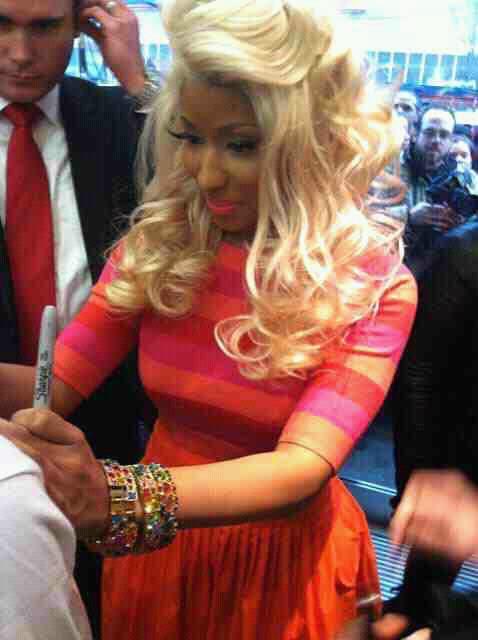 The1TheOnlyRoman tweet media