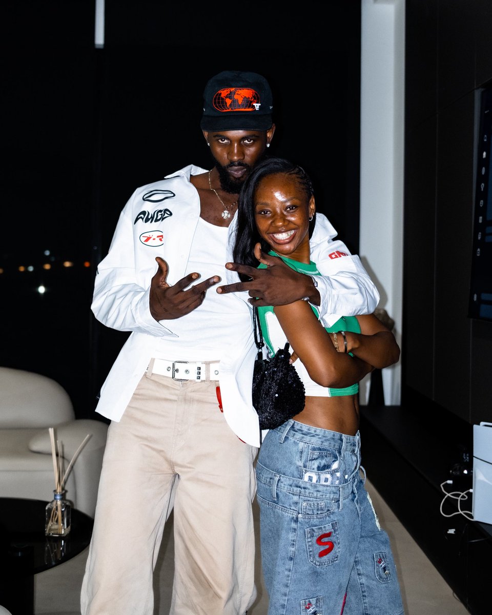 MissEnny tweet media