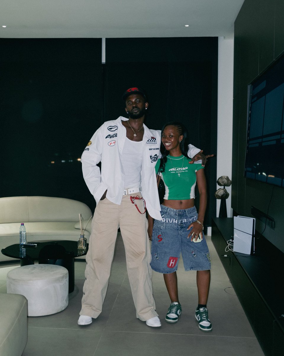 MissEnny tweet media